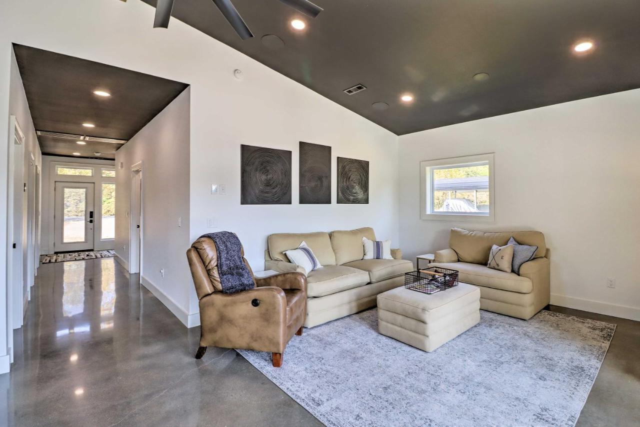 Modern Norfork House With Patio On White River! Экстерьер фото