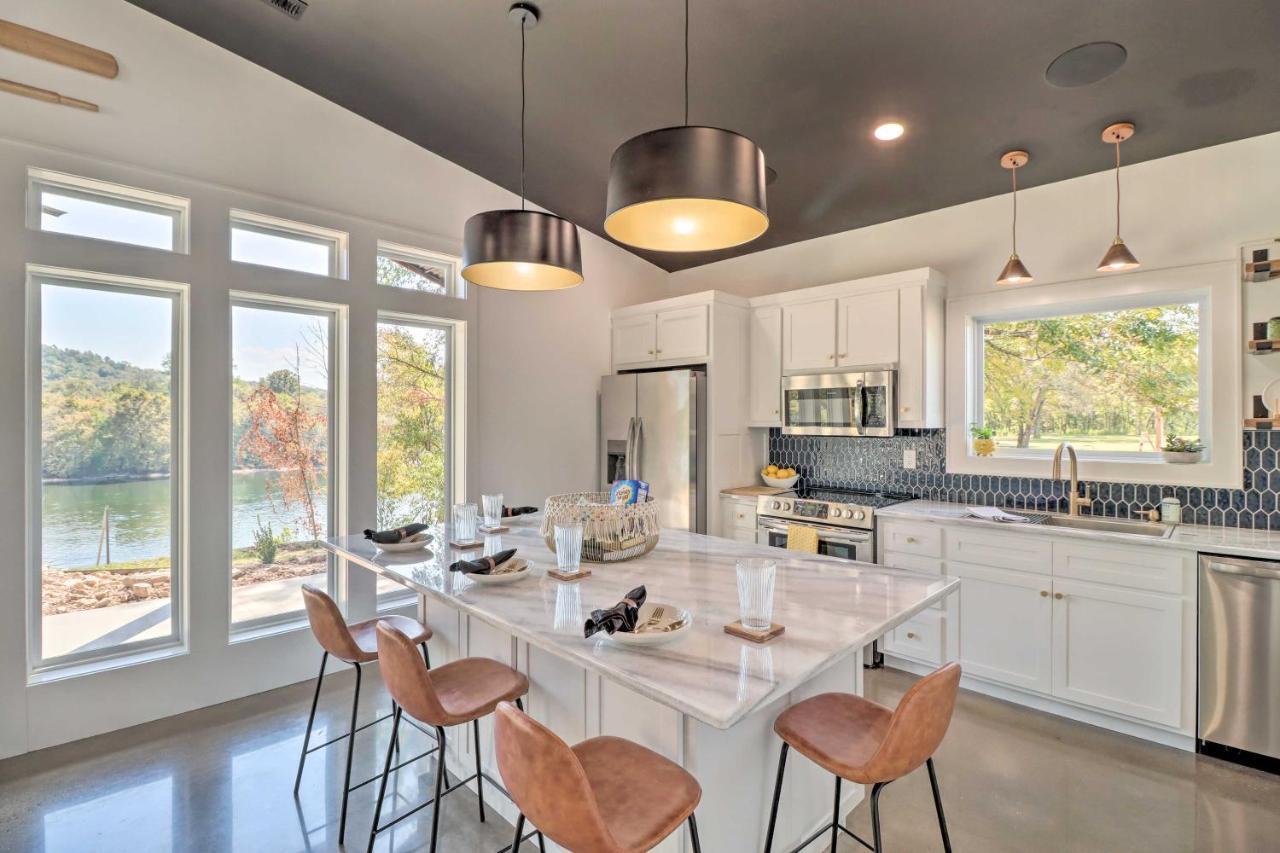 Modern Norfork House With Patio On White River! Экстерьер фото